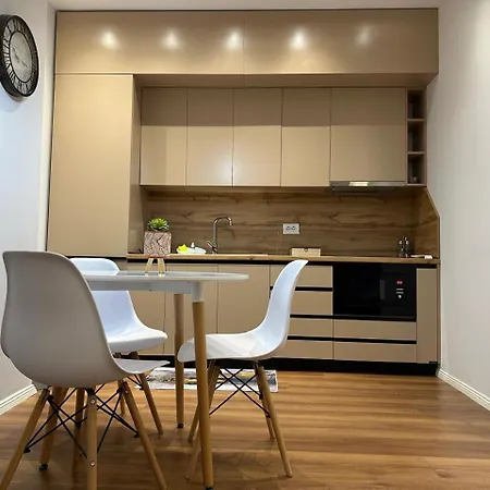 Apartment Fa At Center 03 *
